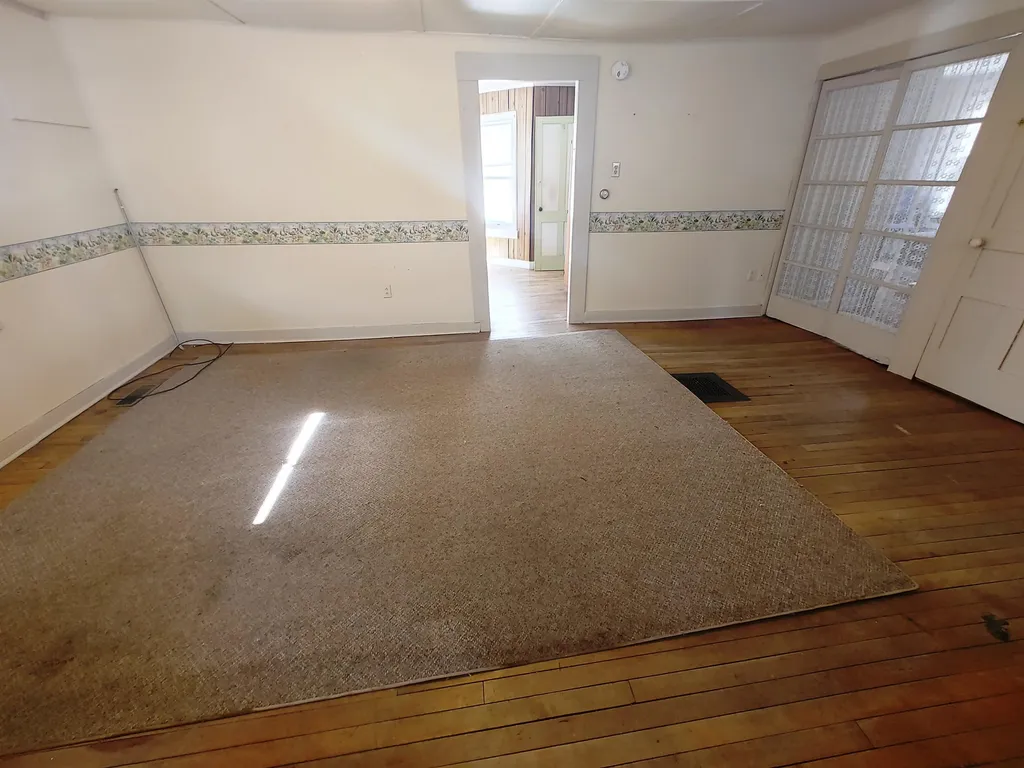 13 Maple Avenue Chelsea VT 05038