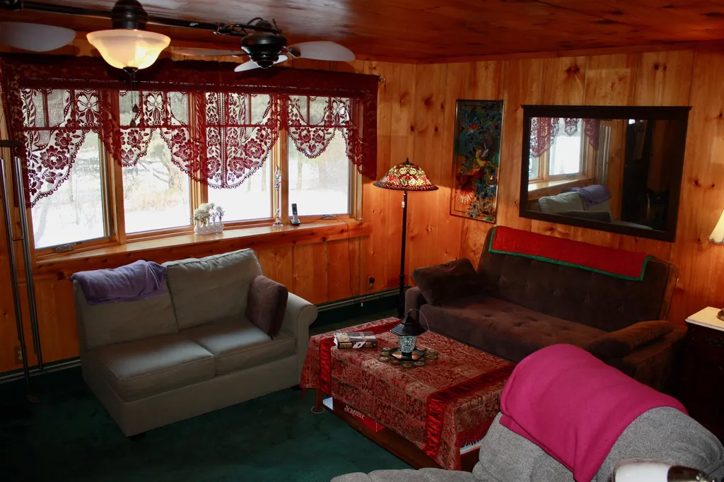 2549 South Lincoln Road Lincoln VT 05443