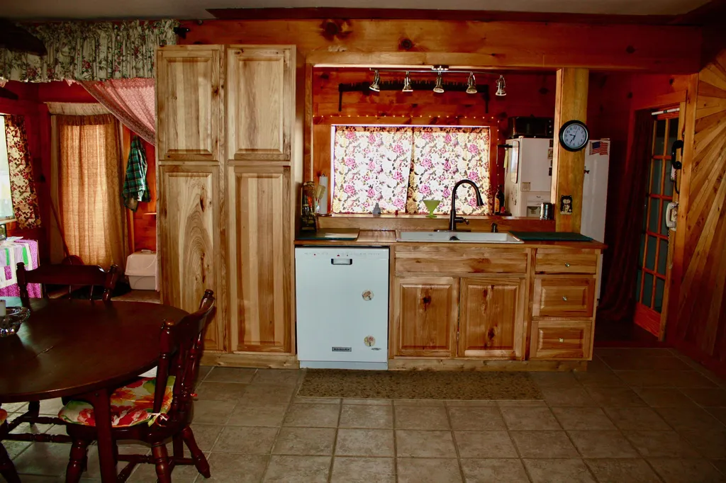 2549 South Lincoln Road Lincoln VT 05443