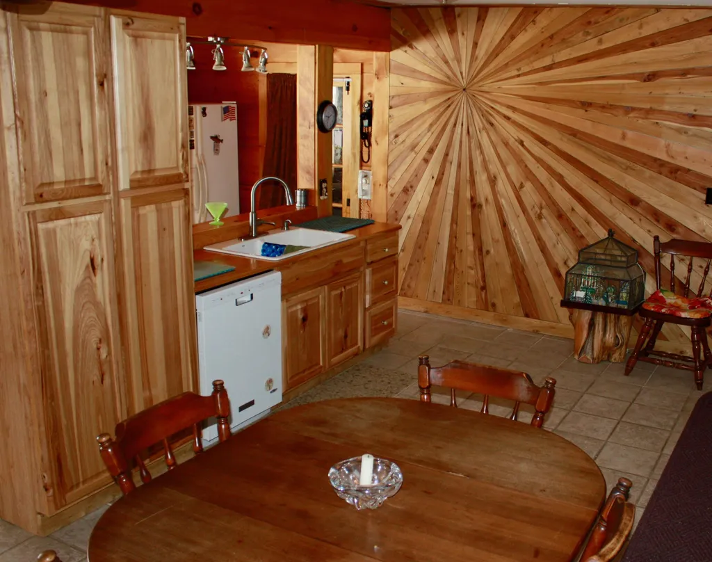 2549 South Lincoln Road Lincoln VT 05443