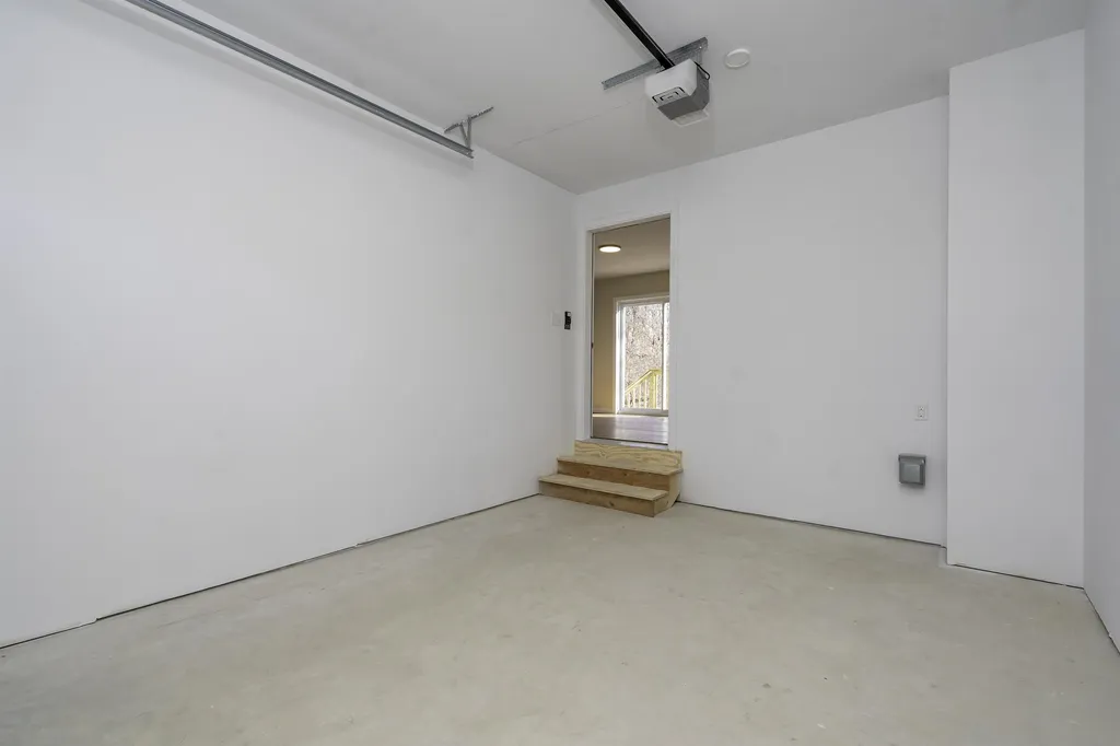 54 Ingalls Street Nashua NH 03060