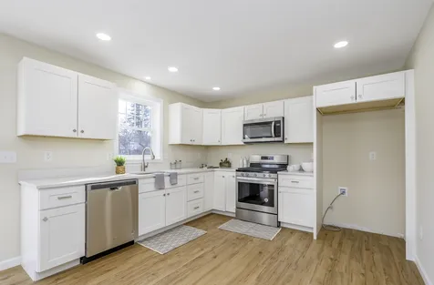54 Ingalls Street Nashua NH 03060