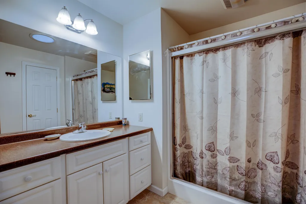 10 Linden Drive Lebanon NH 03784