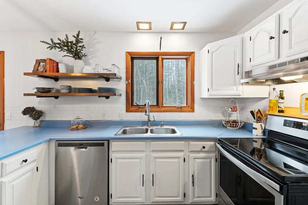 45 Old County Road South Newbury NH 03255