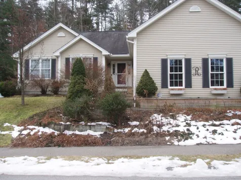 15 Ellie Drive Merrimack NH 03054-3573