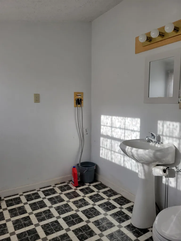 407 Buck Street Pembroke NH 03275