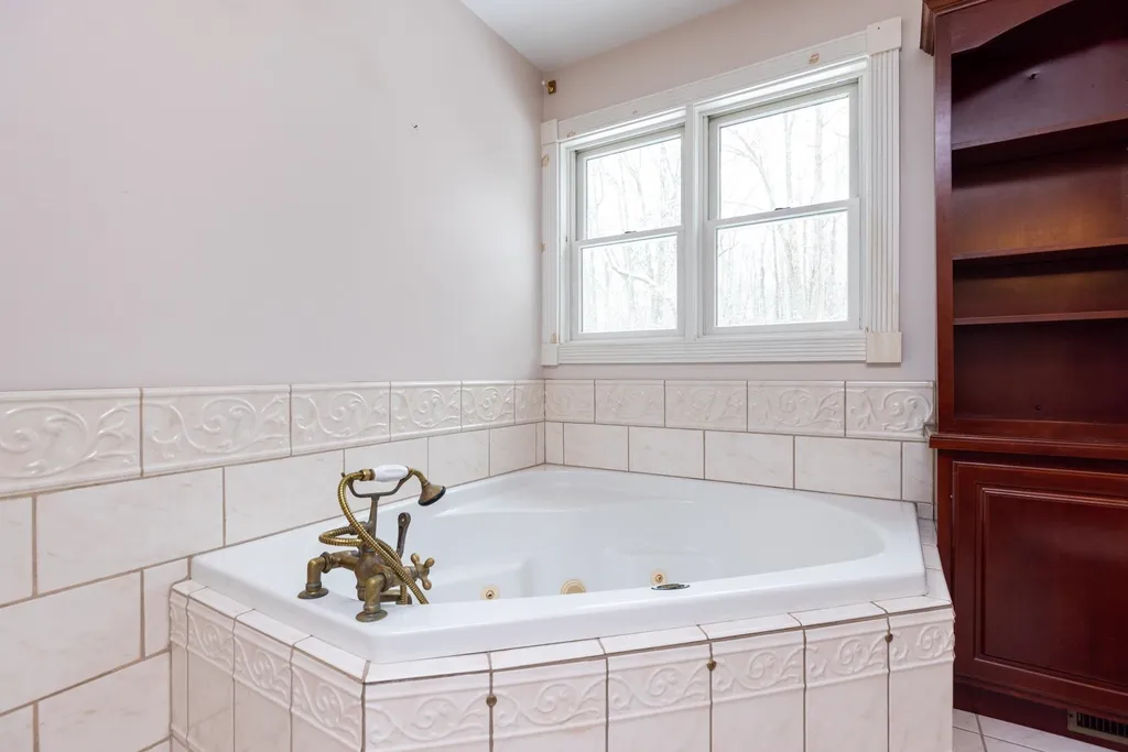 228 Long Hill Road Dover NH 03820