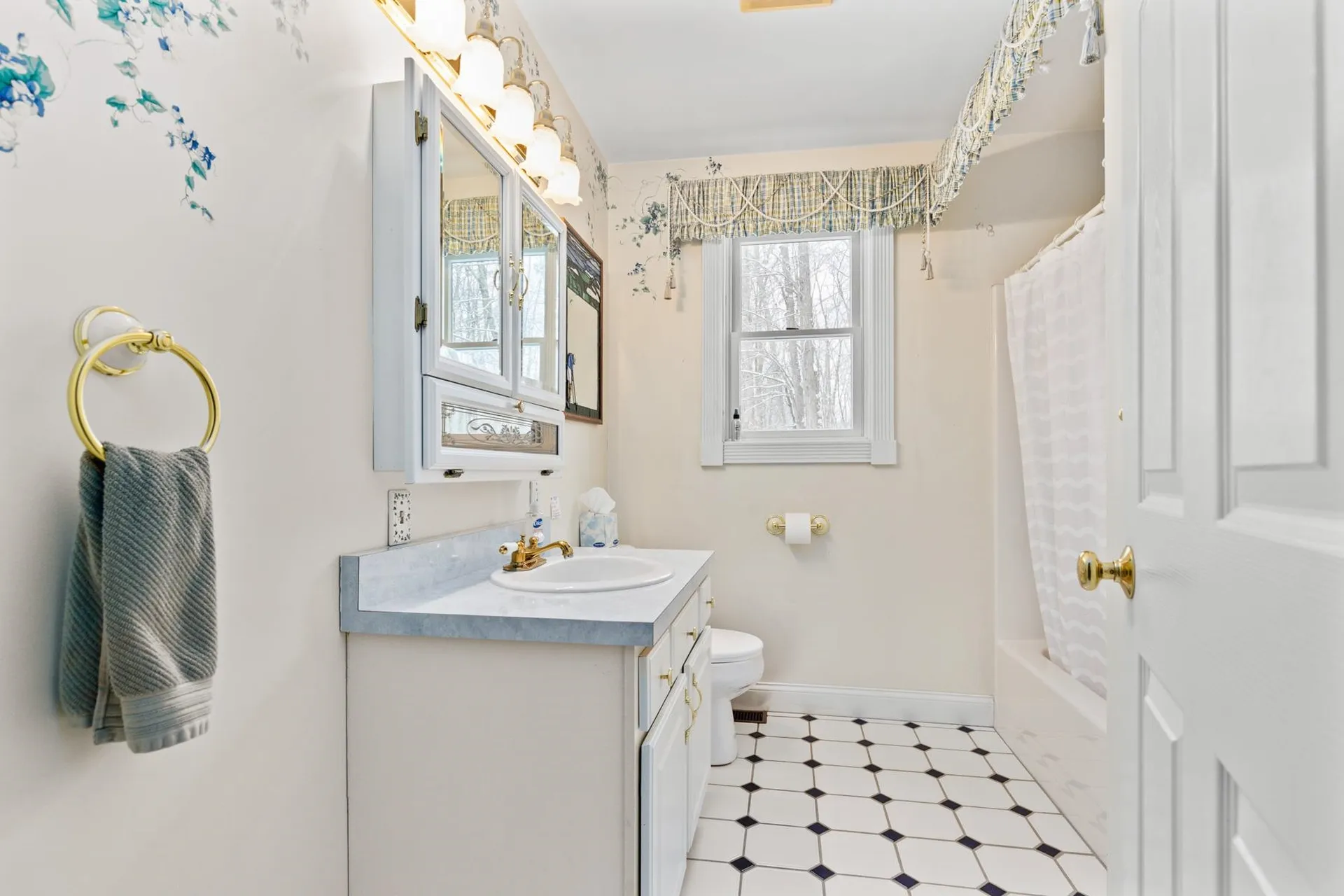 228 Long Hill Road Dover NH 03820