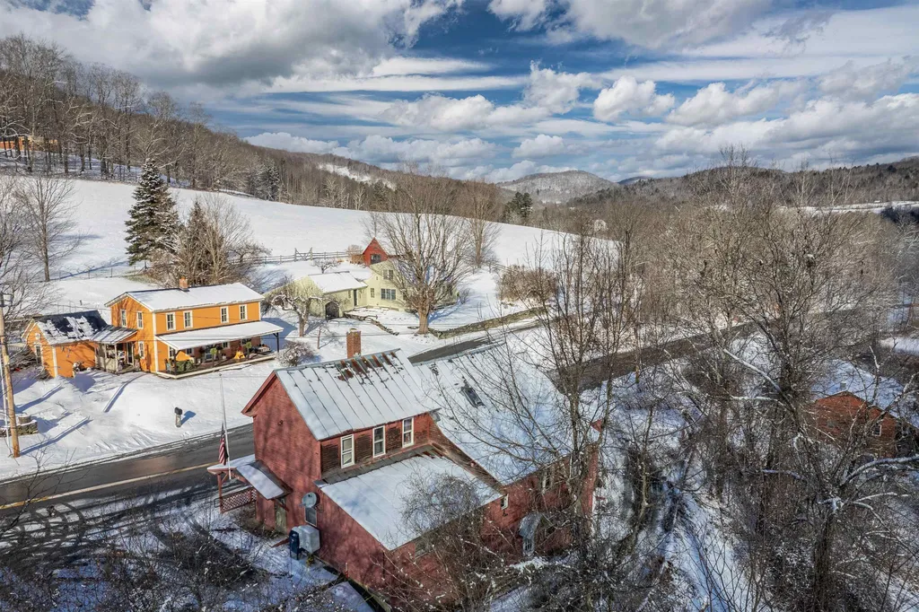 7868 Pomfret Road Pomfret VT 05053