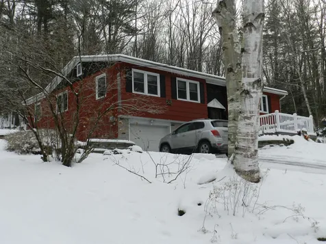 12 Robin Street Boscawen NH 03303