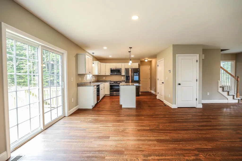 41 Kelmar Drive Rochester NH 03867