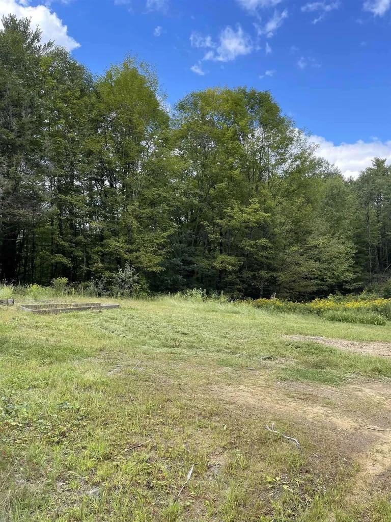 20 Nash Corner Road Gilsum NH 03448