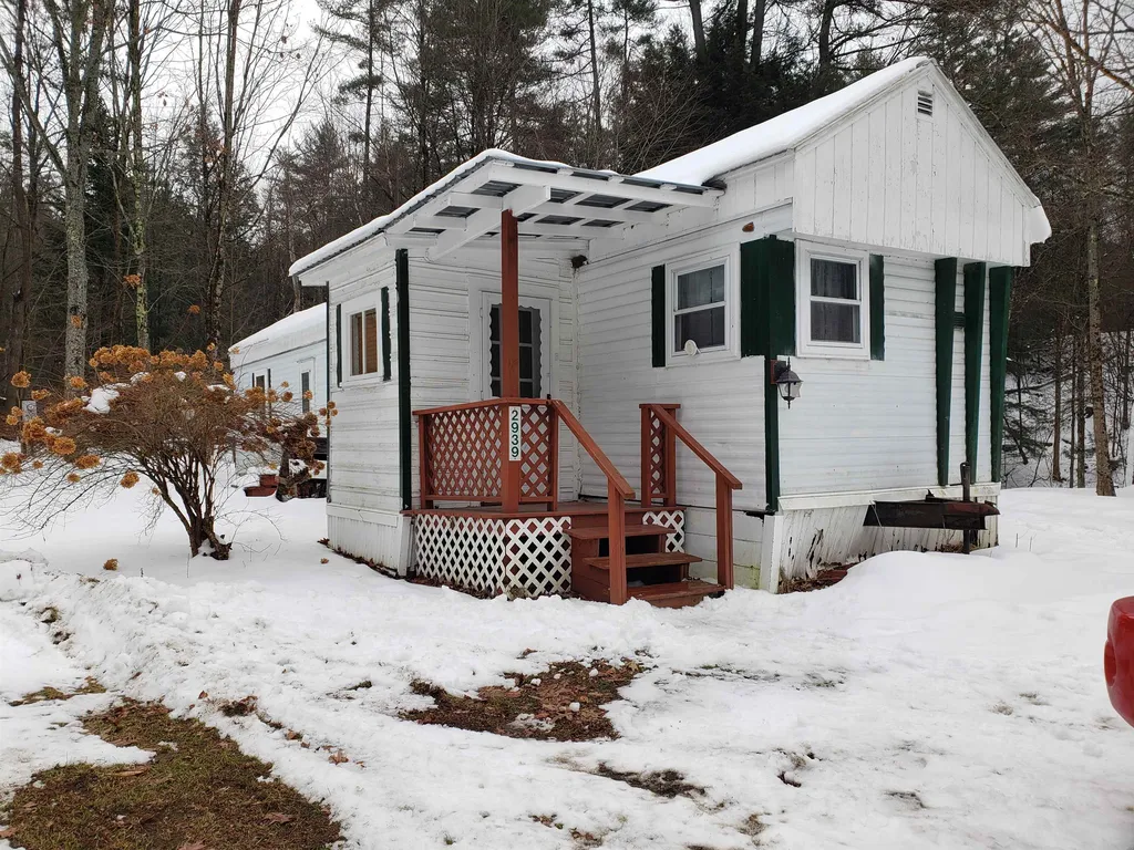 2939 & 2945 Route 25a Orford NH 03777