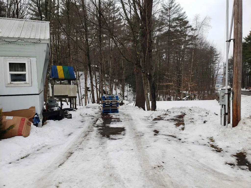 2939 & 2945 Route 25a Orford NH 03777