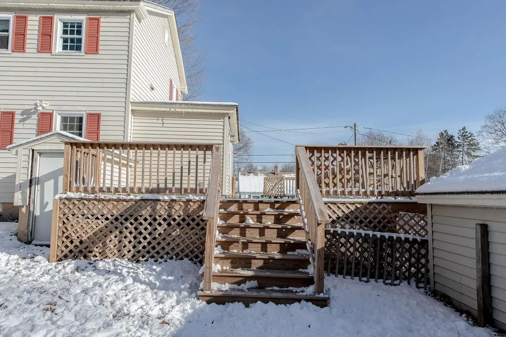 9 Nash Parkway Somersworth NH 03878