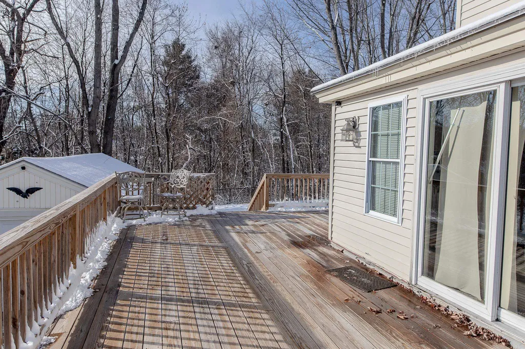 9 Nash Parkway Somersworth NH 03878