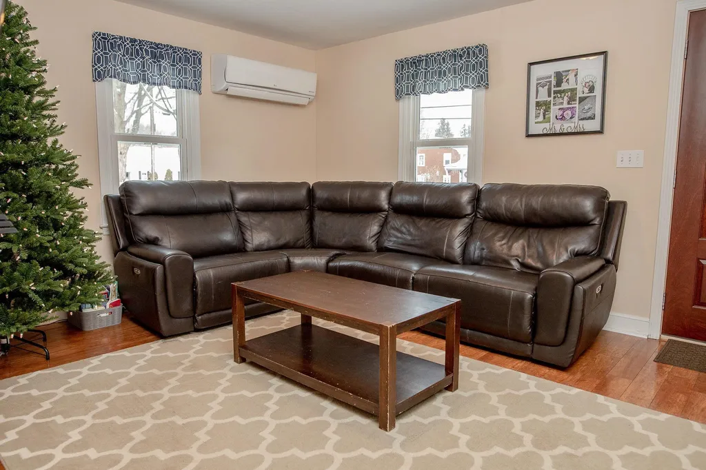 9 Nash Parkway Somersworth NH 03878