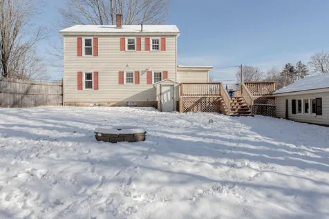 9 Nash Parkway Somersworth NH 03878
