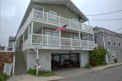 12 G Street Hampton NH 03842