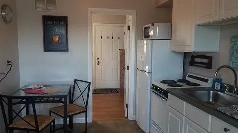 12 G Street Hampton NH 03842