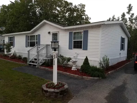 31 Melodie Lane Barrington NH 03825