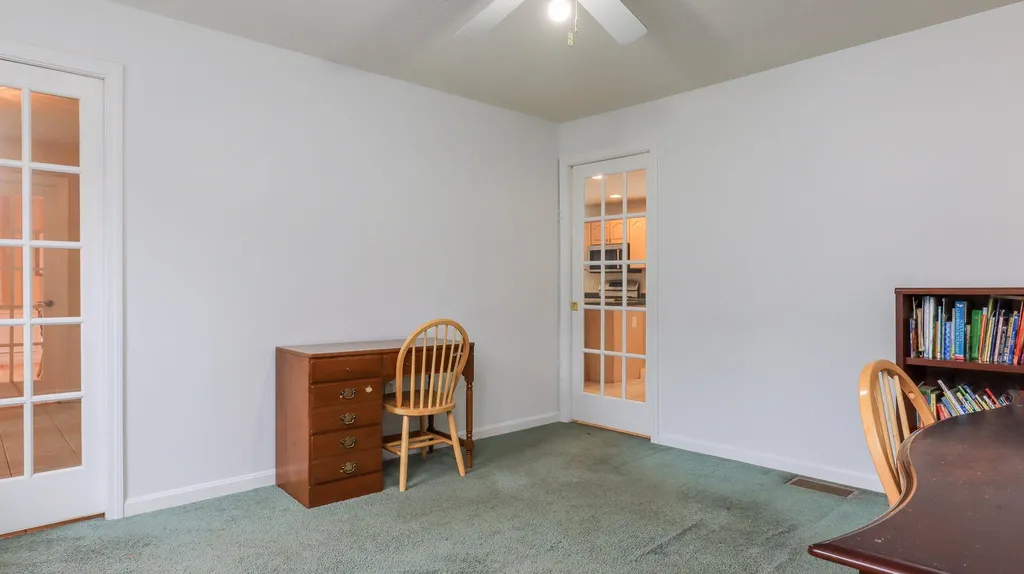 16 White Oak Drive Nashua NH 03063