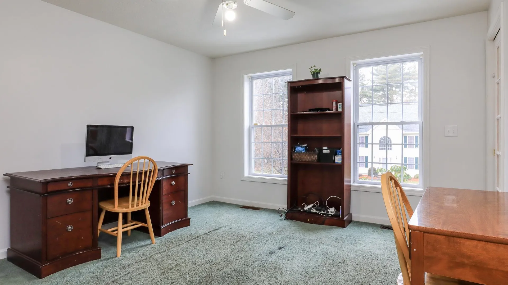 16 White Oak Drive Nashua NH 03063
