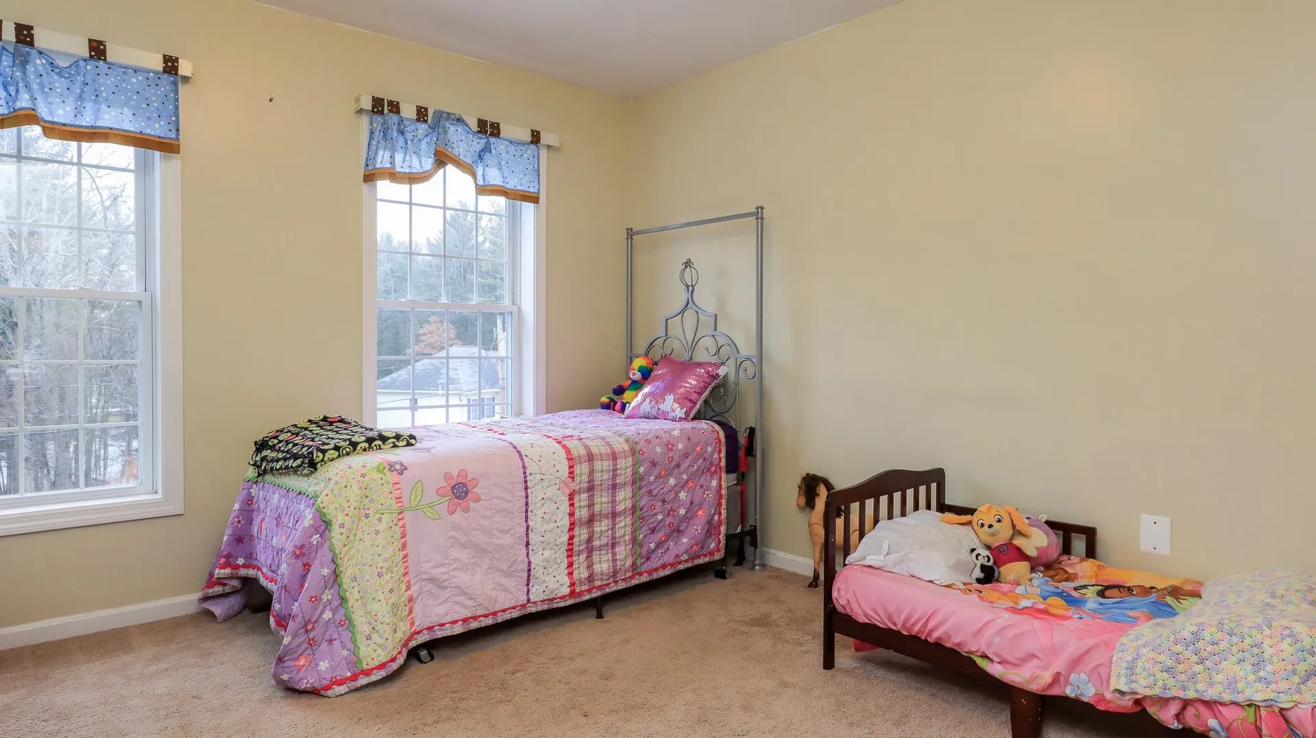 16 White Oak Drive Nashua NH 03063