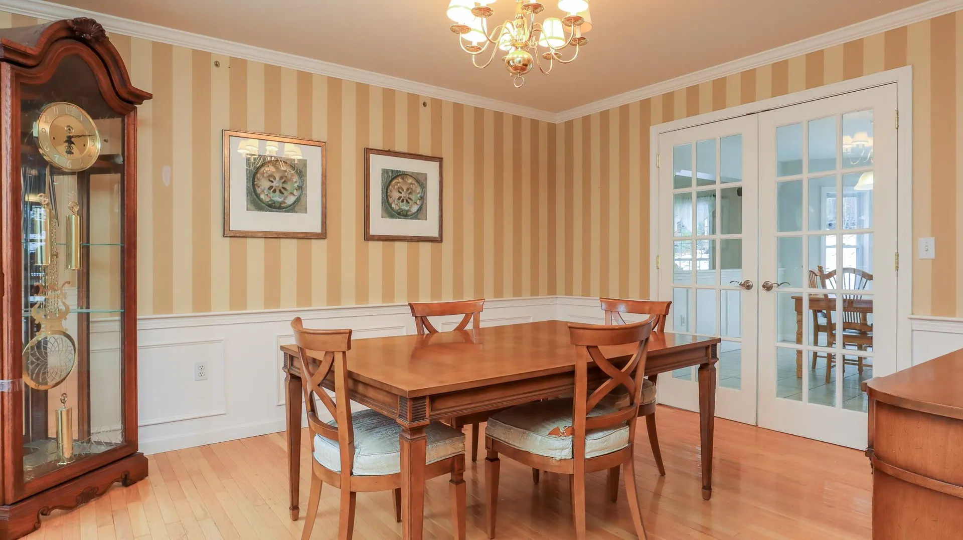 16 White Oak Drive Nashua NH 03063