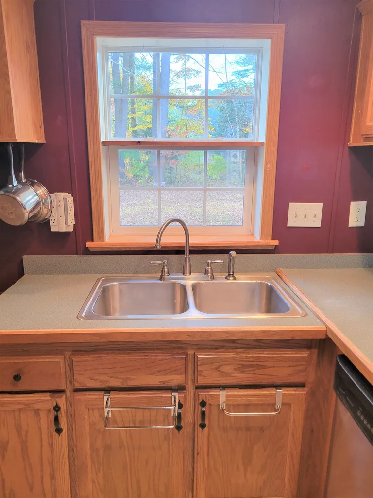45 Brandon Place Claremont NH 03743