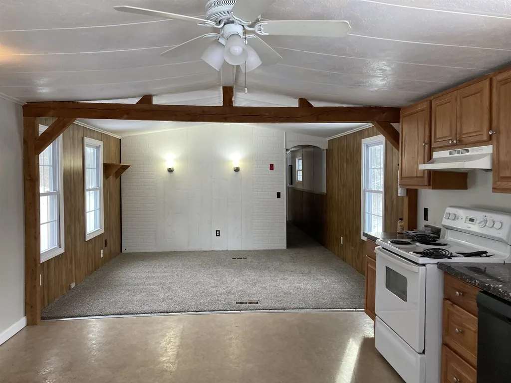 5 Martin Road Deering NH 03244