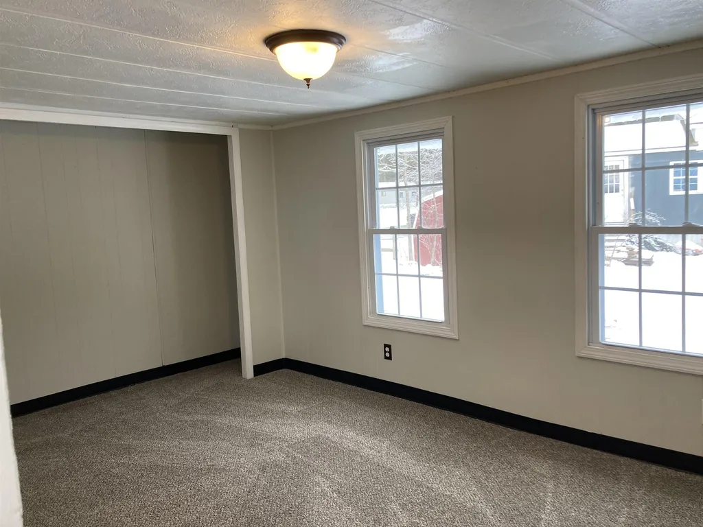 5 Martin Road Deering NH 03244