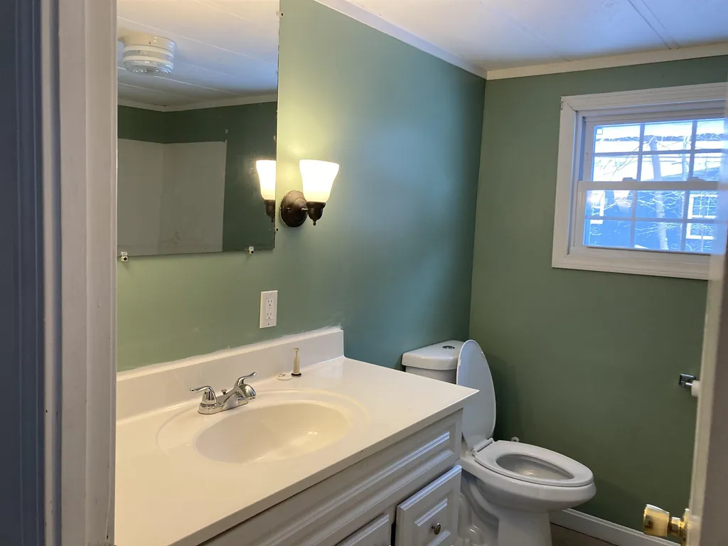 5 Martin Road Deering NH 03244
