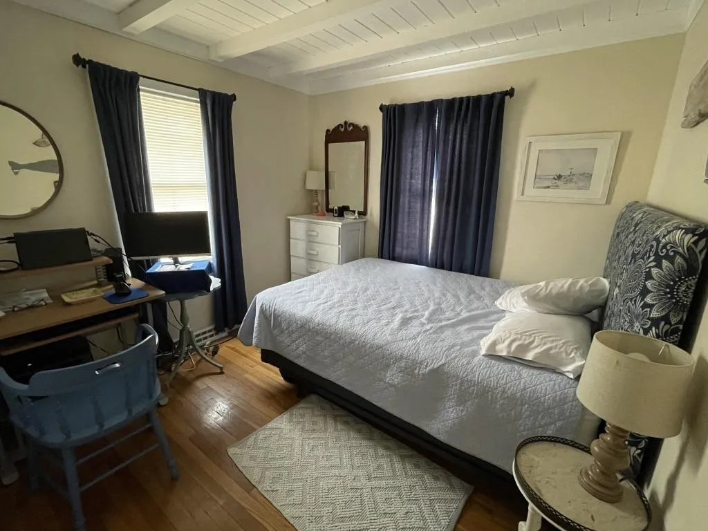 25 Harris Avenue Hampton NH 03842