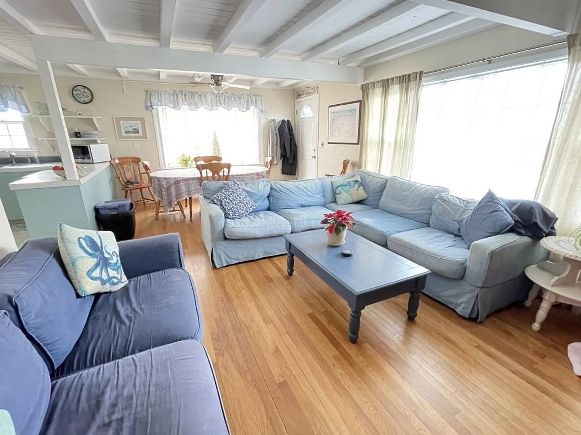 25 Harris Avenue Hampton NH 03842