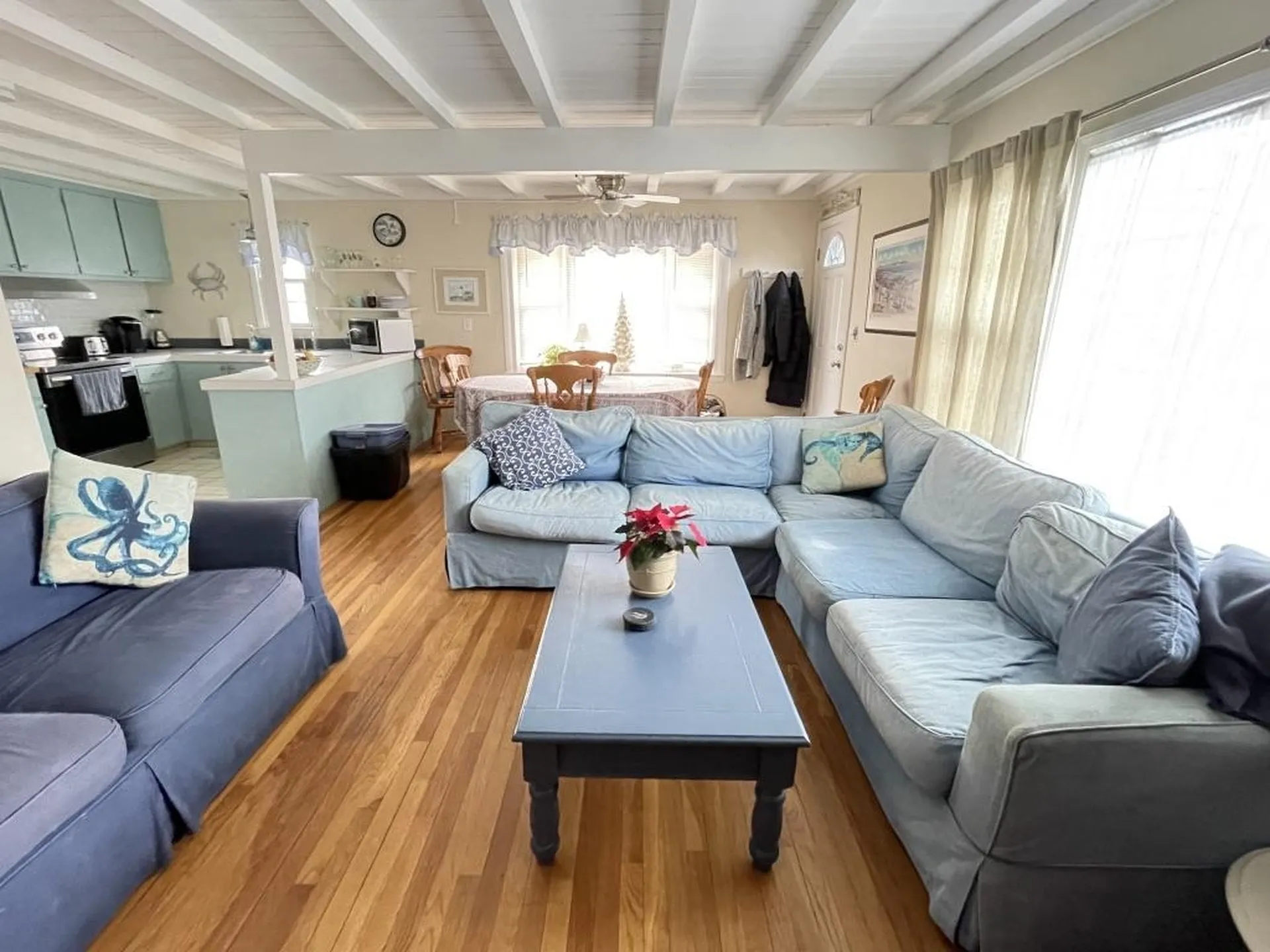25 Harris Avenue Hampton NH 03842