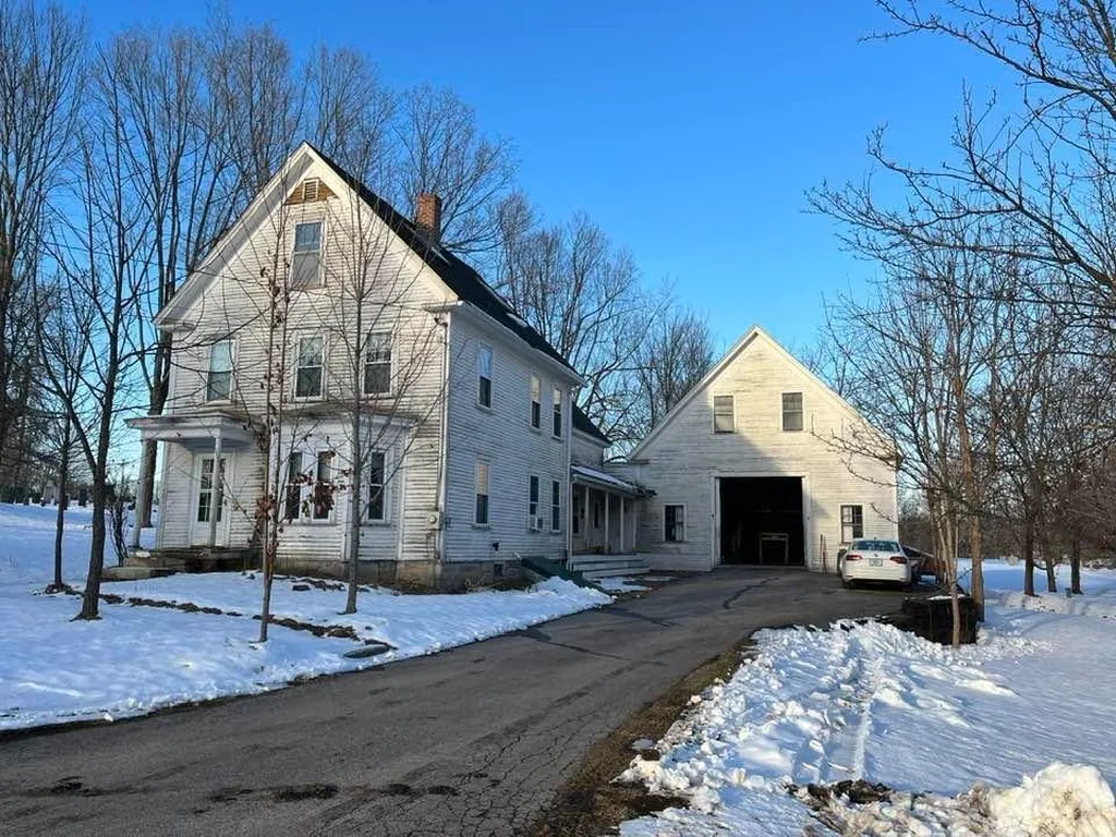 11 Haverhill Road Chester NH 03036