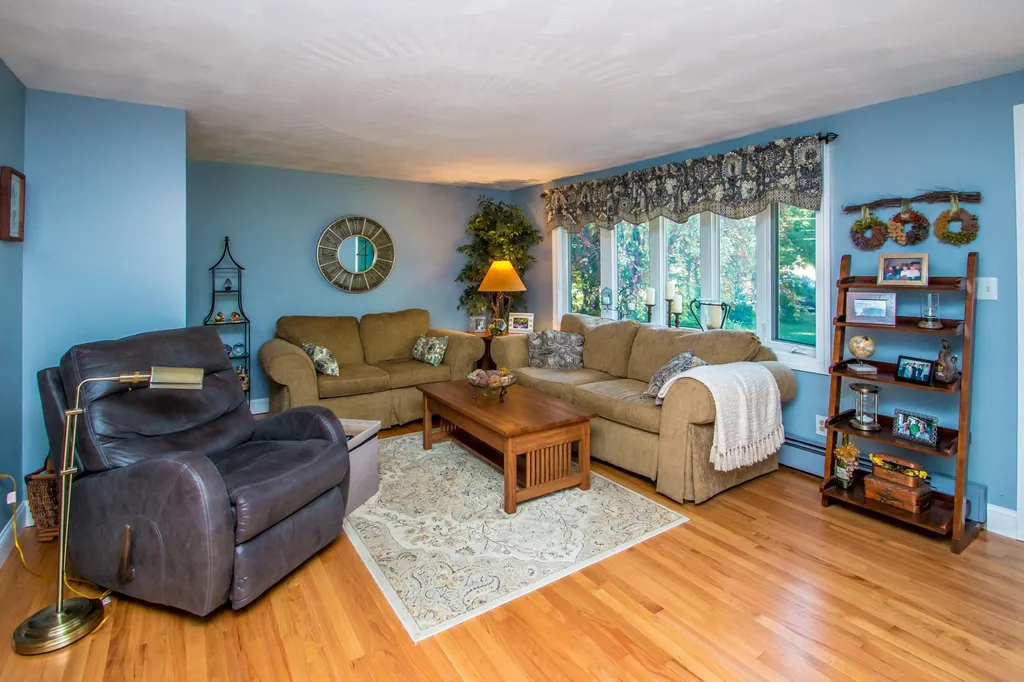 27 Eastland Street Fryeburg ME 04037