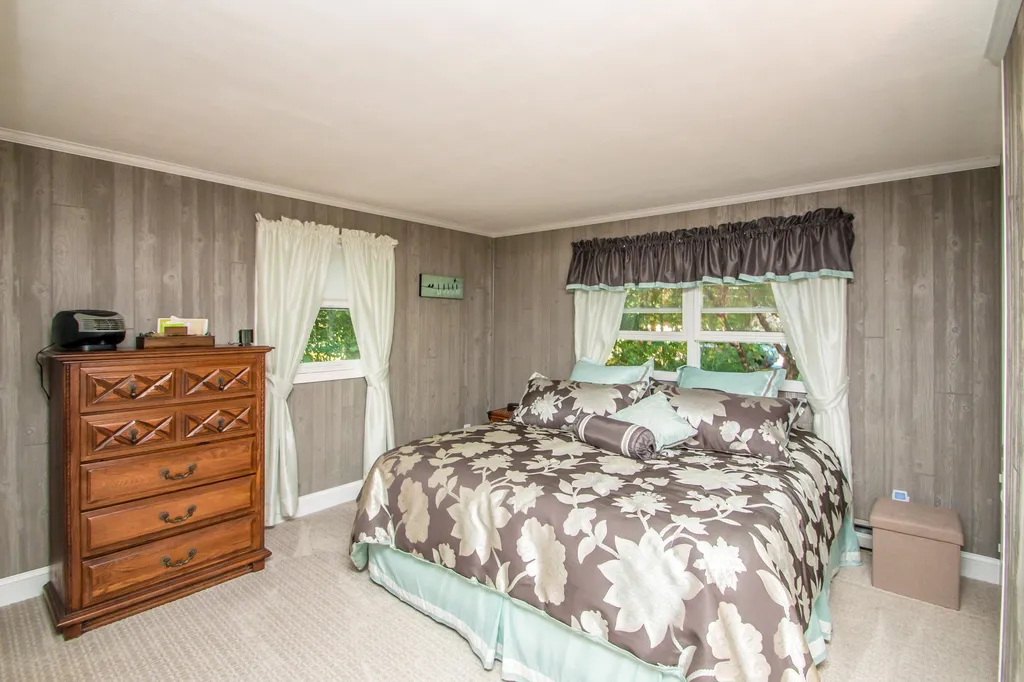 27 Eastland Street Fryeburg ME 04037