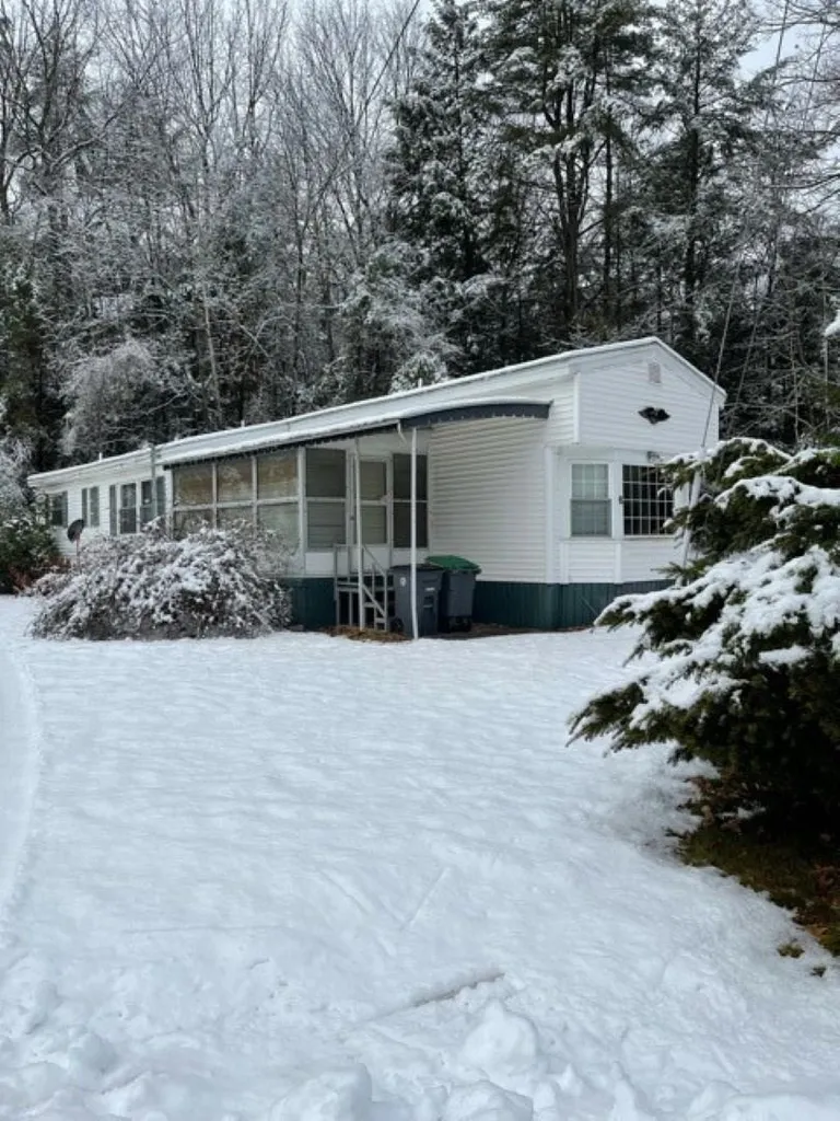 6 Kirkwood Road Hooksett NH 03106