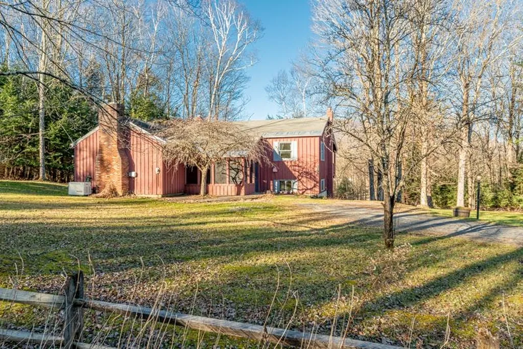1435 Maple Hill Road Arlington VT 05250