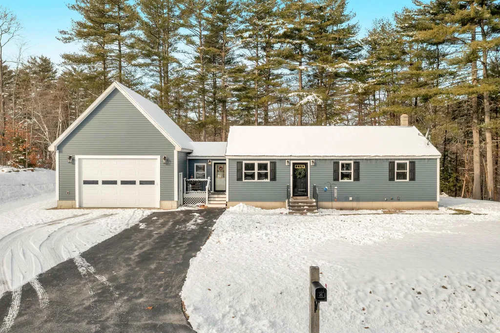 11 Russet Drive Pittsfield NH 03263