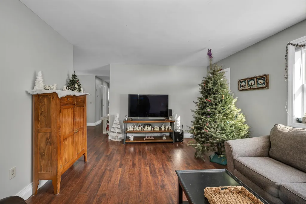 11 Russet Drive Pittsfield NH 03263