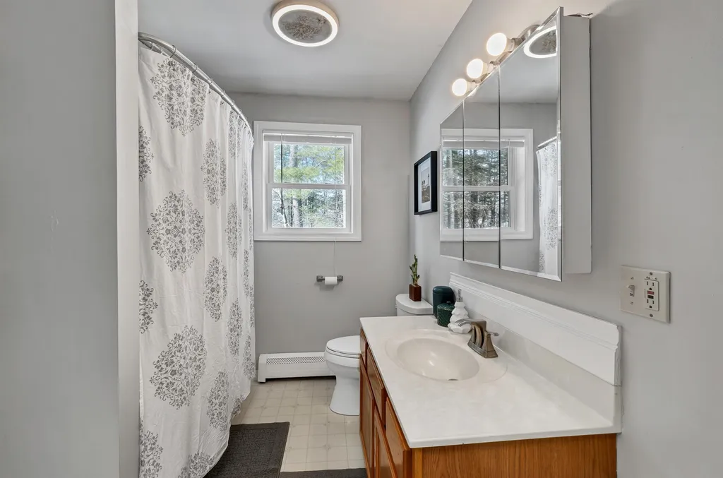 11 Russet Drive Pittsfield NH 03263