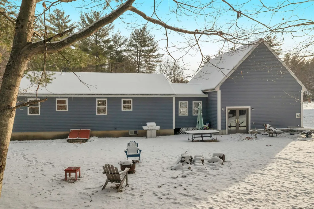 11 Russet Drive Pittsfield NH 03263