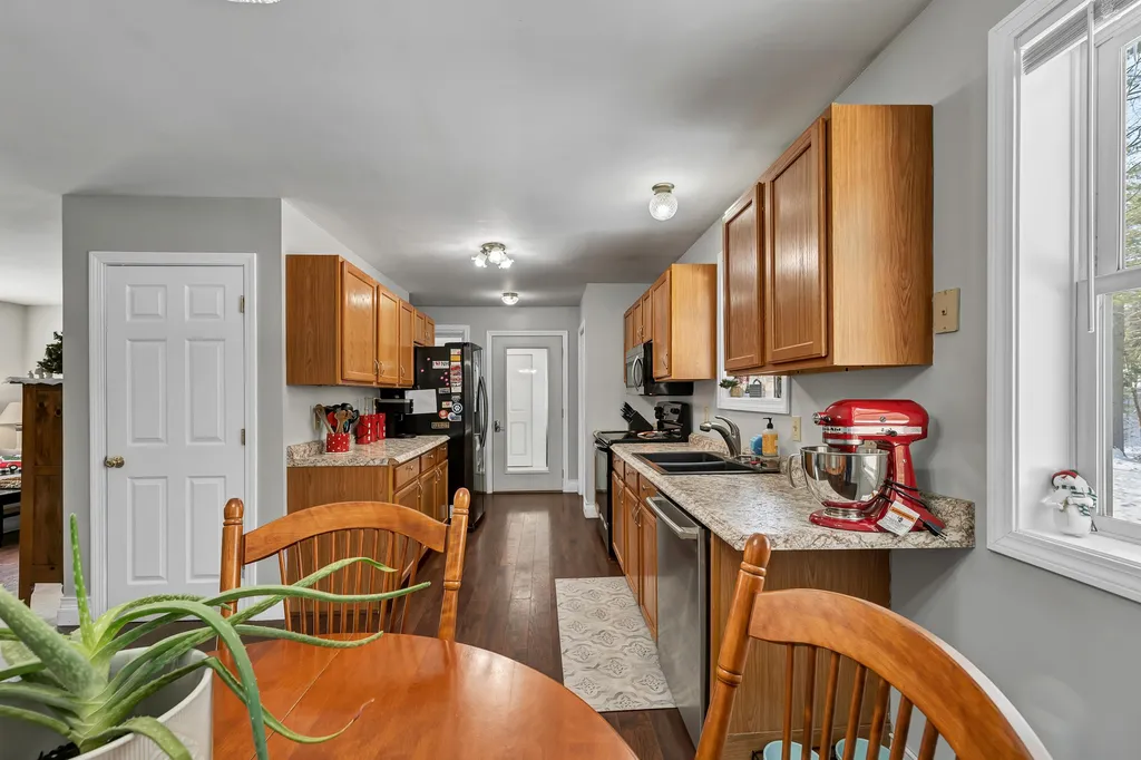 11 Russet Drive Pittsfield NH 03263