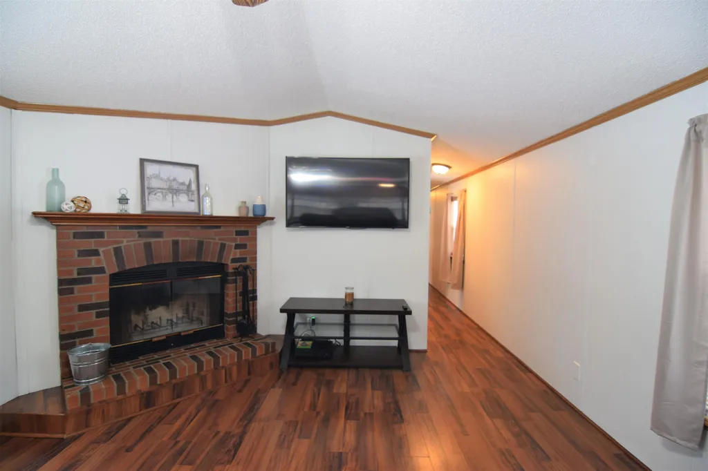 645 Lockehaven Road Enfield NH 03748