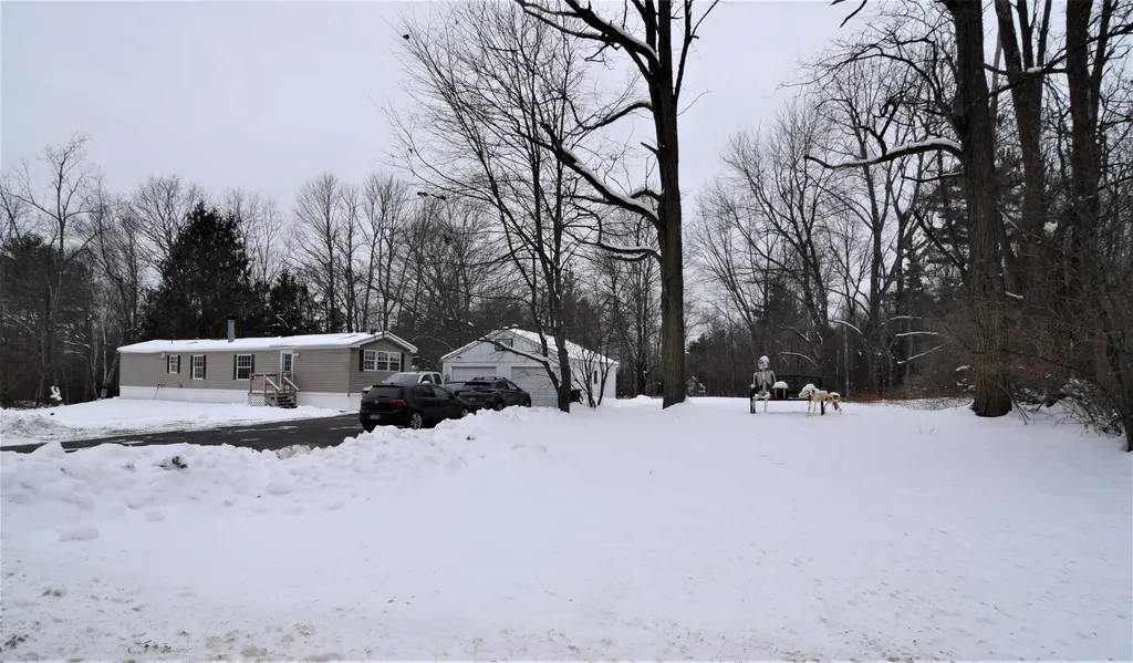 645 Lockehaven Road Enfield NH 03748