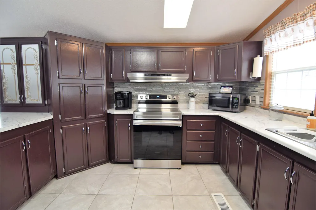 645 Lockehaven Road Enfield NH 03748