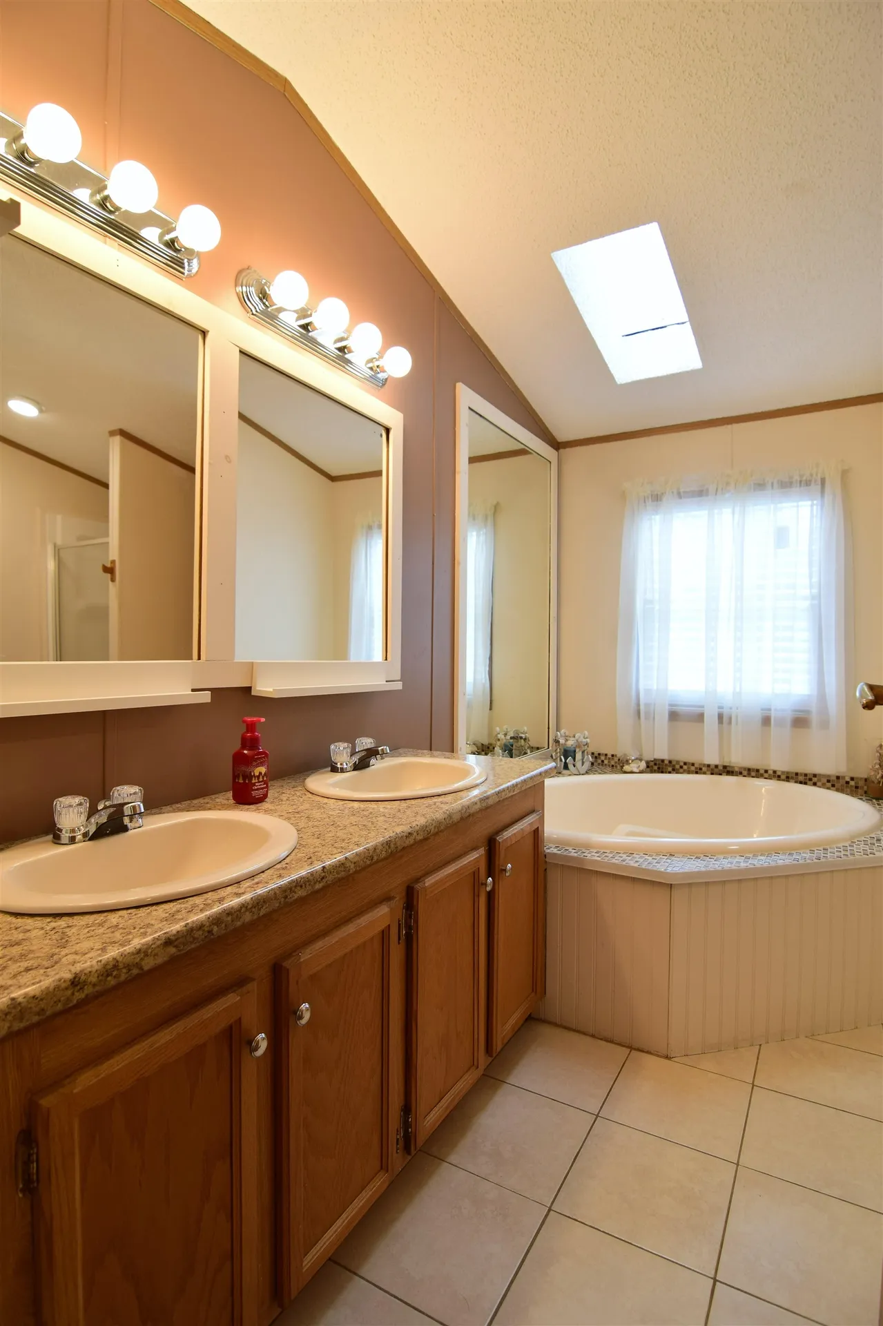 645 Lockehaven Road Enfield NH 03748